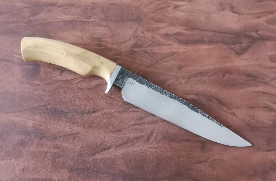 Couteau de chasse ou de barbacue